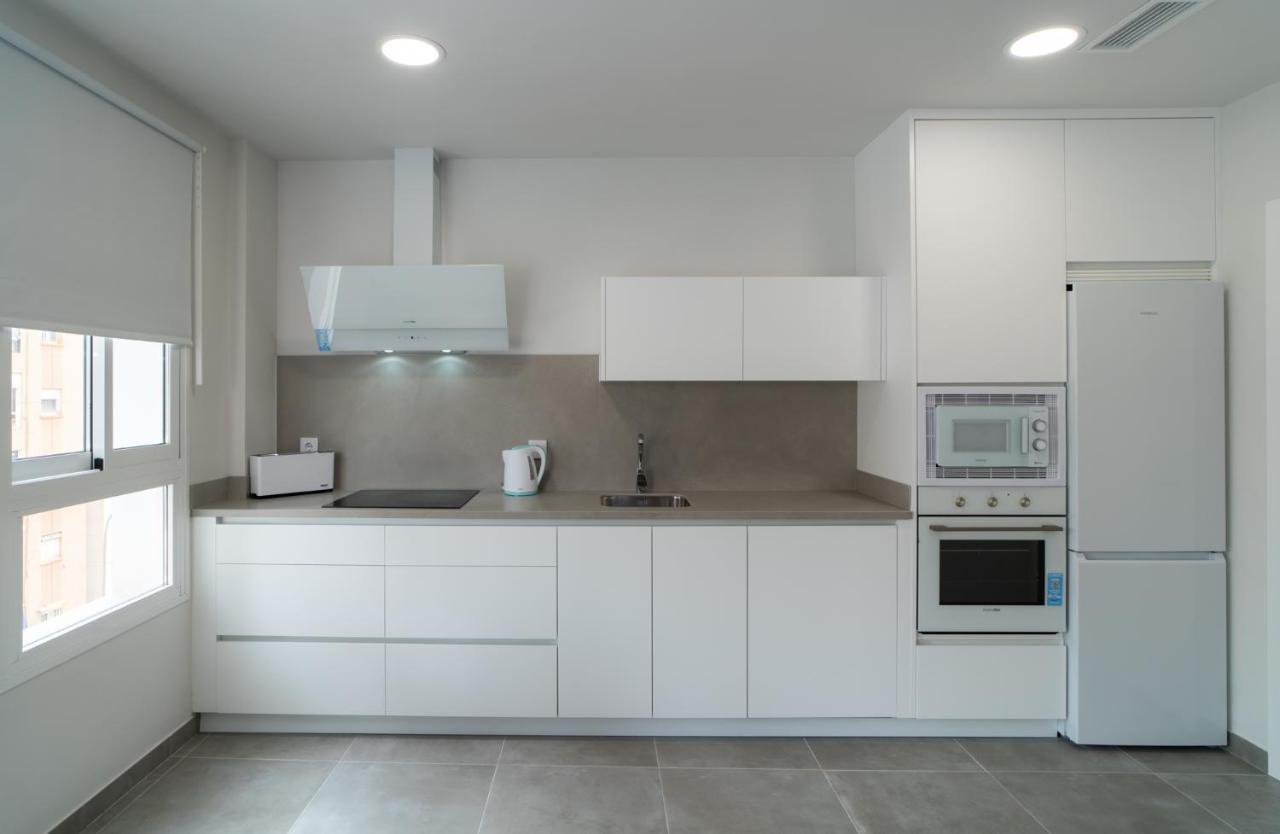 Aac Malaga - Apartamento Con Terraza, Muy Amplio, Totalmente Equipado, Cerca Del Centro Y Nuevo! Εξωτερικό φωτογραφία