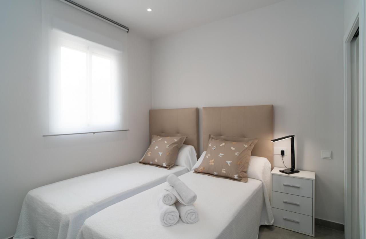 Aac Malaga - Apartamento Con Terraza, Muy Amplio, Totalmente Equipado, Cerca Del Centro Y Nuevo! Εξωτερικό φωτογραφία