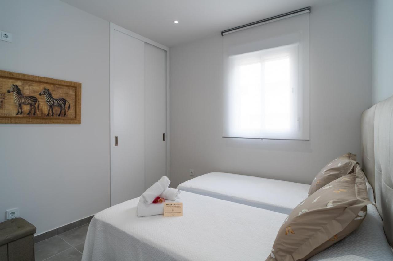 Aac Malaga - Apartamento Con Terraza, Muy Amplio, Totalmente Equipado, Cerca Del Centro Y Nuevo! Εξωτερικό φωτογραφία