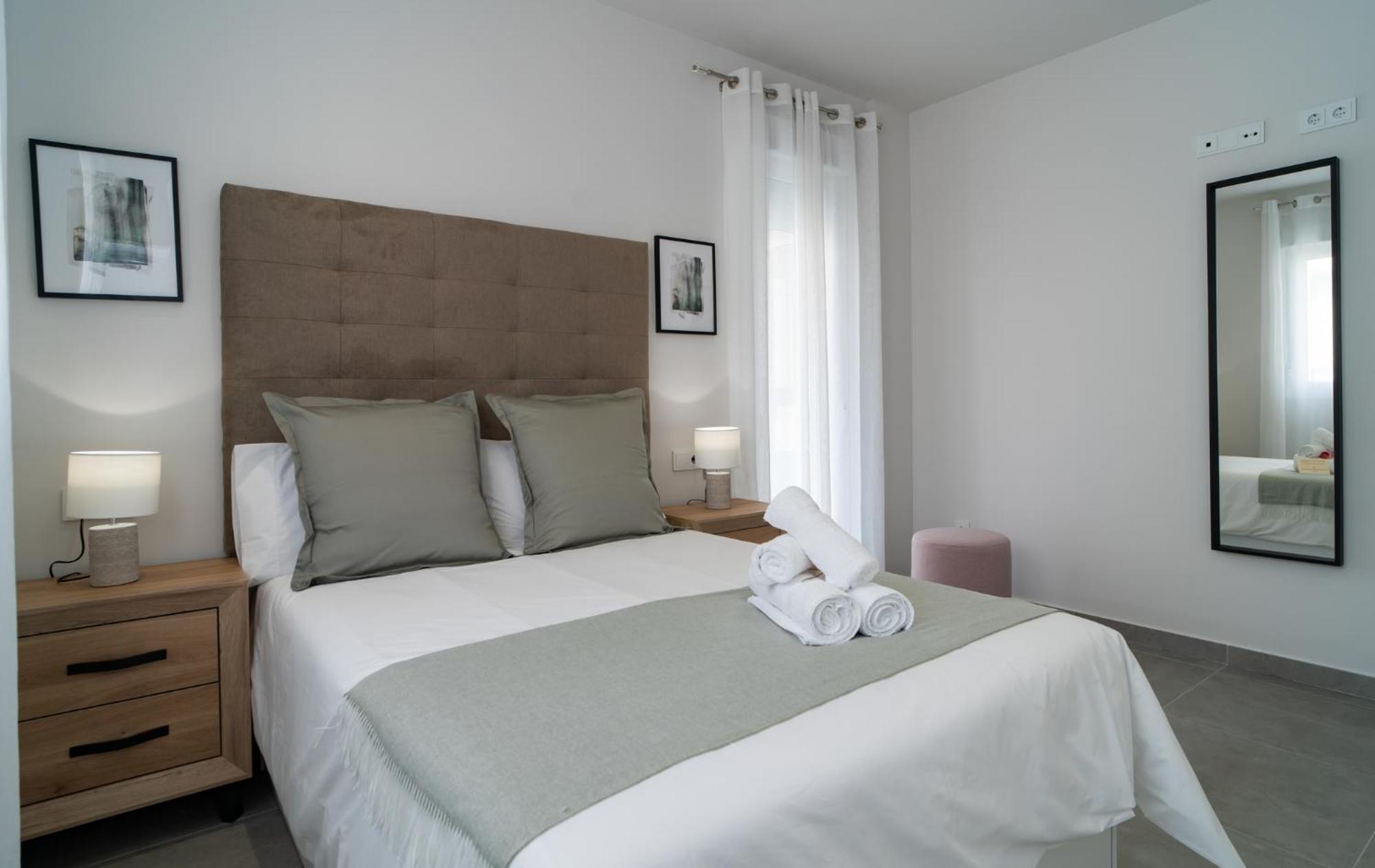 Aac Malaga - Apartamento Con Terraza, Muy Amplio, Totalmente Equipado, Cerca Del Centro Y Nuevo! Δωμάτιο φωτογραφία